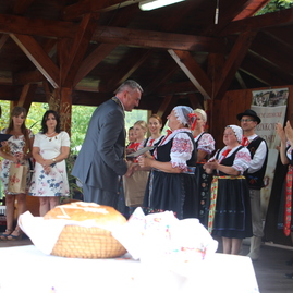 V obciach v trenčianskom kraji sa uplynulý víkend oslavovalo, hodovalo i ďakovalo - IMG_0961
