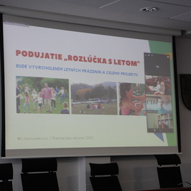 Zväčšiť fotografiu - V okrese prievidza bojuje o hlasy verejnosti v rámci pakr tsk 7 projektov - IMG_0875