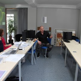 Zväčšiť fotografiu - V okrese púchov bojuje o hlasy verejnosti 18 projektov - IMG_0135