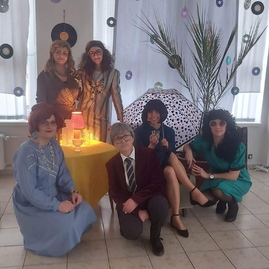 Zväčšiť fotografiu - V považskobystrickom zariadení sociálnych služieb mali fašiangovú zábavu - 1