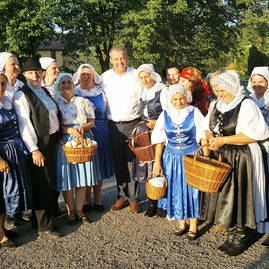 V priepasnom vítali hostí chlebom a soľou - 6