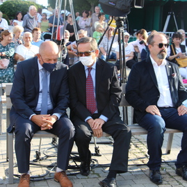 Zväčšiť fotografiu - V rámci dňa mesta ocenili ďalšie osobnosti - IMG_0004