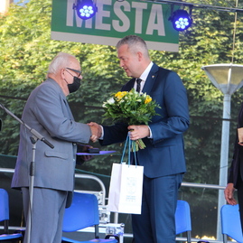 Zväčšiť fotografiu - V rámci dňa mesta ocenili ďalšie osobnosti - IMG_0065