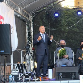 Zväčšiť fotografiu - V rámci dňa mesta ocenili ďalšie osobnosti - IMG_0181_1