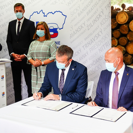 Zväčšiť fotografiu - V rámci rady partnerstva bude župa spolupracovať aj so slovenským olympijským a športovým výborom - 4
