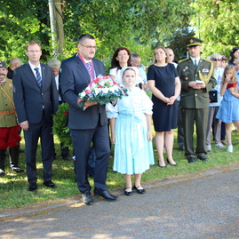 Zväčšiť fotografiu - V rodných košariskách spomínali na najväčšieho slováka - IMG_0082
