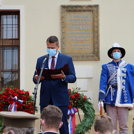 Zväčšiť fotografiu - V rodných košariskách spomínali na najväčšieho slováka - IMG_0337