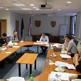 V rozpočte na budúci rok zohľadnila župa priority jednotlivých okresov - IMG_5451