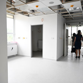 Zväčšiť fotografiu - V septembri privítajú zrekonštruované priestory považskobystrickej pôrodnice prvé rodičky - 20230803_PB_NsP_porodnica_016w