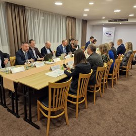 Zväčšiť fotografiu - V starej lesnej prvé rokovanie združenia sk8 v novom zložení - 20221220_161757