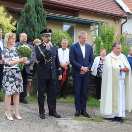 Zväčšiť fotografiu - V stupnom sa jarmočilo, v trenčianskych miticiach uvádzali novú knihu - IMG_3556