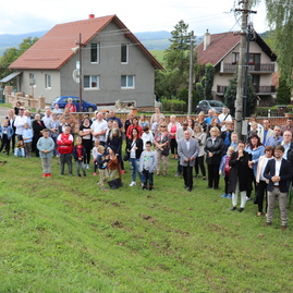 Zväčšiť fotografiu - V stupnom sa jarmočilo, v trenčianskych miticiach uvádzali novú knihu - IMG_3557
