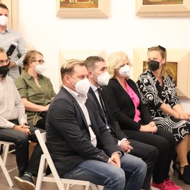 Zväčšiť fotografiu - V trenčianskej galérii ocenili najlepších v cestovnom ruchu za rok 2020 - IMG_3786