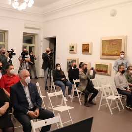 Zväčšiť fotografiu - V trenčianskej galérii ocenili najlepších v cestovnom ruchu za rok 2020 - IMG_3791
