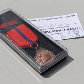 V trenčianskom kraji sa počas uplynulého víkendu oslavovali významné výročia, sviatok mali aj milovníci vojenskej techniky - IMG_7401
