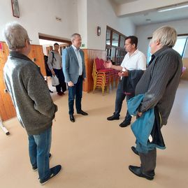 Zväčšiť fotografiu - V udiči majú novú tribúnu, v kraji sa v nedeľu hodovali i súťažilo - 20221009_135435
