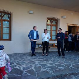 Zväčšiť fotografiu - V udiči majú novú tribúnu, v kraji sa v nedeľu hodovali i súťažilo - 20221009_164953