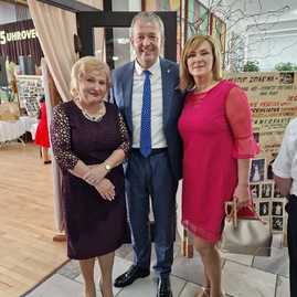Zväčšiť fotografiu - V uhrovci oslavovali vo veľkom - IMG-20230610-WA0009