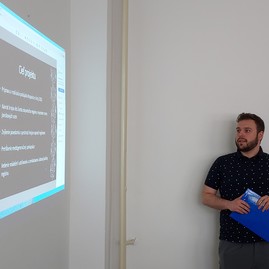 Zväčšiť fotografiu - Vaše hlasy budú potrebovať aj projekty za okres myjava - 20220425_121355