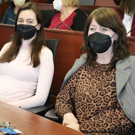 Zväčšiť fotografiu - Vážime si každú jednu z viac ako stovky žien pracujúcich na župnom úrade - IMG_5347