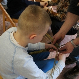 Veľkonočné tradície zamestnali šikovné ruky návštevníkov vlastivedného múzea - IMG_2589 (640x427)