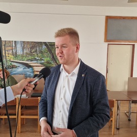Zväčšiť fotografiu - Verejné zvažovania v rámci participatívneho-komunitného rozpočtu tsk začali! - 20230428_092735(0)