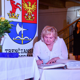 Zväčšiť fotografiu - Verejným uznaním tsk boli za rok 2019 ocenení štyria laureáti - DSC_7765