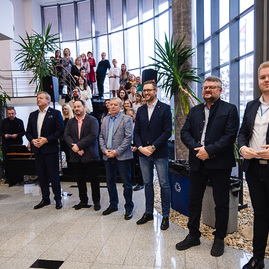 Zväčšiť fotografiu - Vianočné srdce zelenej župy opäť žiari! - TSK_Otvorenie vianočných trhov_mini (48 of 71)