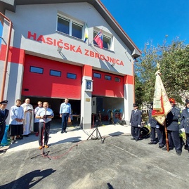 Zväčšiť fotografiu - Víkend v kraji patril otvoreniu hasičskej zbrojnice aj obľúbenej súťaži - 20210911_140045
