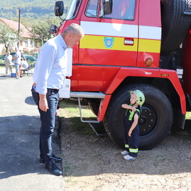 Zväčšiť fotografiu - Víkend v kraji patril otvoreniu hasičskej zbrojnice aj obľúbenej súťaži - IMG_1575