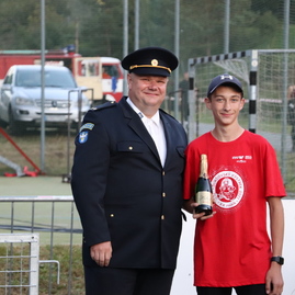 Zväčšiť fotografiu - Víkend v kraji patril otvoreniu hasičskej zbrojnice aj obľúbenej súťaži - IMG_1934