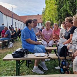 Zväčšiť fotografiu - Víkend v znamení výročí obcí a prehliadky strojov - 6
