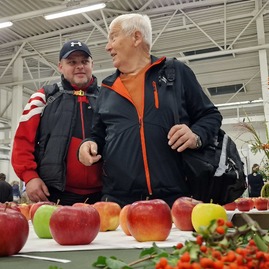 Zväčšiť fotografiu - Všetko má svoj čas, odkazujú záhradkári - 20221014_101215
