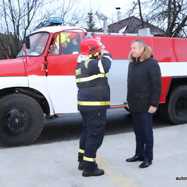 Zväčšiť fotografiu - Výbavu dhz hôrka nad váhom rozšírilo zrepasované vozidlo - IMG_5101