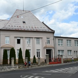Zväčšiť fotografiu - Výjazdové rokovanie vlády v uhrovci prinieslo do regiónu viac ako 3 mil. eur
