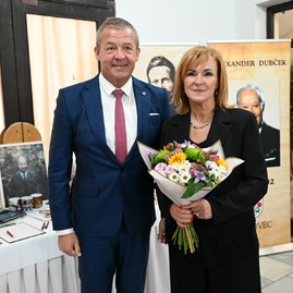 Zväčšiť fotografiu - Výjazdové rokovanie vlády v uhrovci prinieslo do regiónu viac ako 3 mil. eur