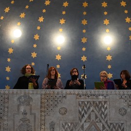 Zväčšiť fotografiu - Výnimočná nedeľa v kraji – návrat posvätného priestoru a oslava folklórneho jubilea