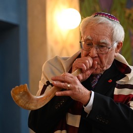 Zväčšiť fotografiu - Výnimočná nedeľa v kraji – návrat posvätného priestoru a oslava folklórneho jubilea