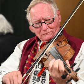 Zväčšiť fotografiu - Výnimočná nedeľa v kraji – návrat posvätného priestoru a oslava folklórneho jubilea