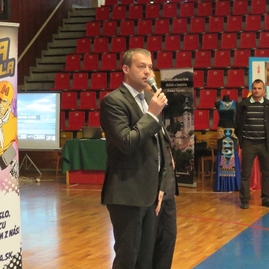 Z búrz práce a informácií odchádzali všetci so ziskom - 02