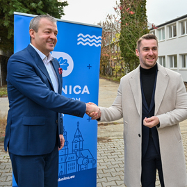 Zväčšiť fotografiu - Z neupotrebiteľného majetku kraja vzniknú ďalšie nájomné byty - Foto-5451