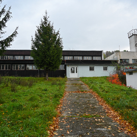 Zväčšiť fotografiu - Z neupotrebiteľného majetku kraja vzniknú ďalšie nájomné byty - Foto-5456