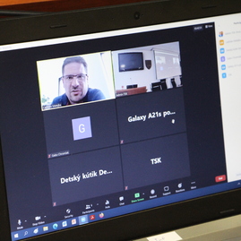 Zväčšiť fotografiu - Zahlasovať v rámci pakr tsk môžete aj za projekty z okresu trenčín - IMG_0093