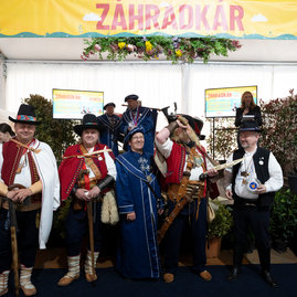 Zväčšiť fotografiu - Záhradkár po prvýkrát na trenčianskom letisku - 202404010_ZAHRADKAR_030w