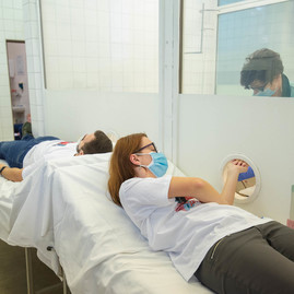 Zväčšiť fotografiu - Zamestnanci trenčianskej župy pomáhajú zachraňovať ľudské životy - TSK_Odber krvi NsP PB_web (20)