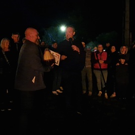 Zväčšiť fotografiu - Zapálenie partizánskej vatry snp - 20230831_205618