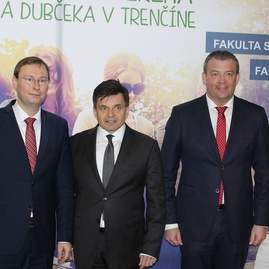Zásluhou projektu trenčianskej univerzity a. dubčeka v trenčíne zameraného na vedu a výskum vznikne v kraji päťdesiatka pracovných miest - IMG_0096