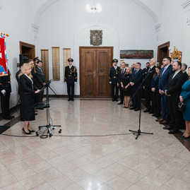 Zväčšiť fotografiu - Zástupcovia krajov sa v košiciach stretli s hlavou štátu - stretnutie-s-prezidentkou-13