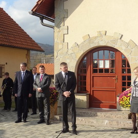 Združenie obcí púchovskej doliny má nové komunálne vozidlo - 3_resize