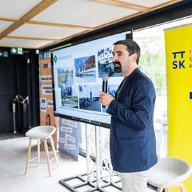 Zväčšiť fotografiu - Združenie samosprávnych krajov sk8 diskutovalo na tému aktuálnych výziev - SK 8_ Konferencia v Bratislave (8)